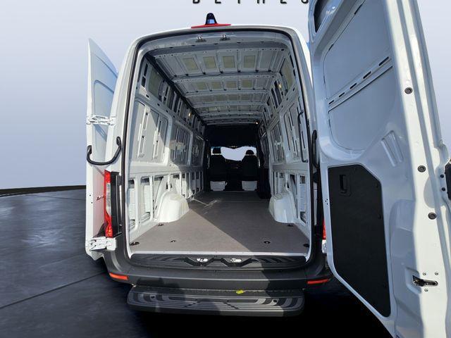 new 2026 Mercedes-Benz Sprinter 2500 car, priced at $66,837