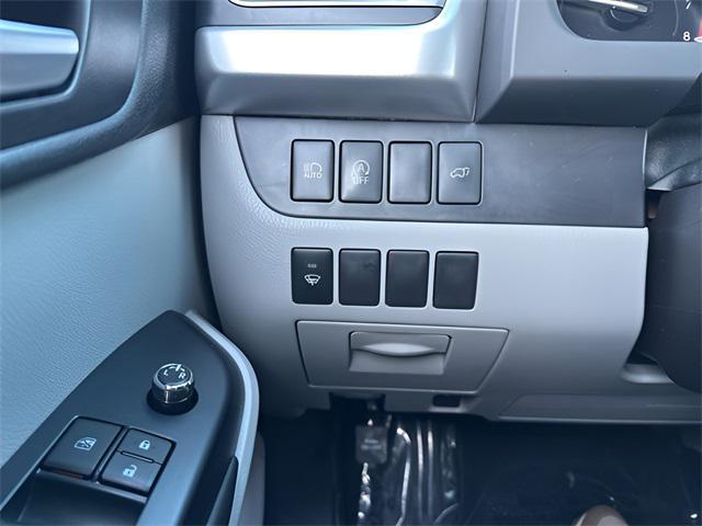 used 2017 Toyota Highlander car, priced at $23,881