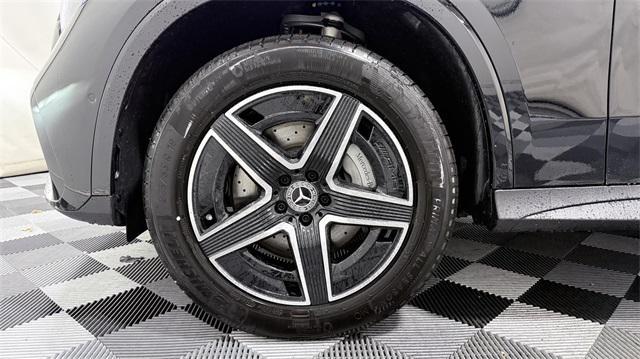 new 2026 Mercedes-Benz GLC 300 car, priced at $58,335