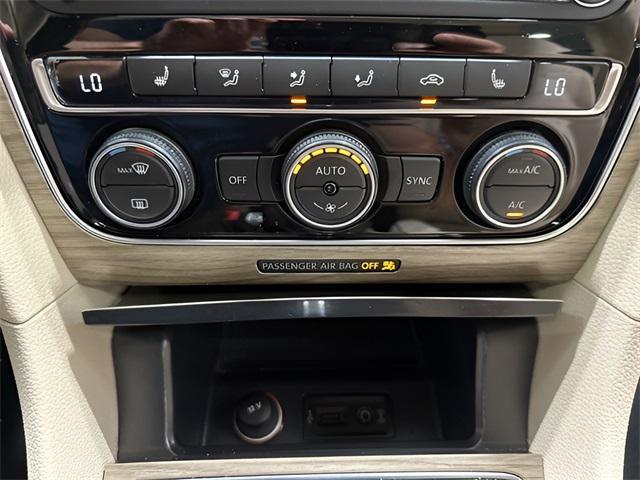 2017 Beige Volkswagen Passat