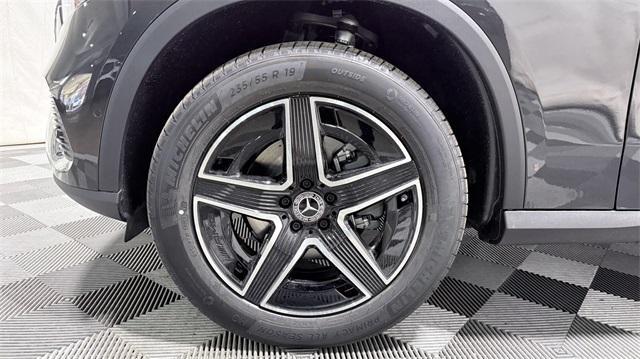new 2026 Mercedes-Benz GLC 300 car, priced at $58,650
