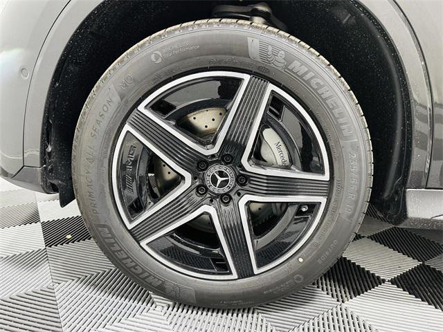new 2026 Mercedes-Benz GLC 300 car, priced at $63,935