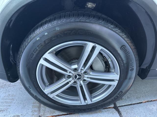 used 2022 Mercedes-Benz GLC 300 car, priced at $34,881