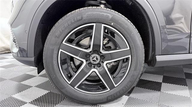 new 2026 Mercedes-Benz GLC 300 car, priced at $60,405