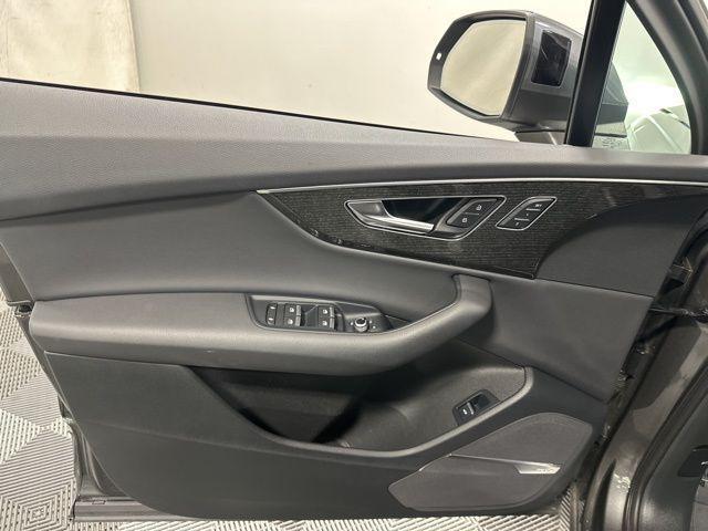 used 2020 Audi Q7 car, priced at $23,881