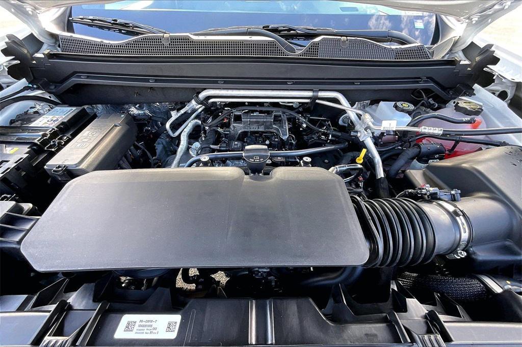 new 2026 Chevrolet Colorado car, priced at $33,780