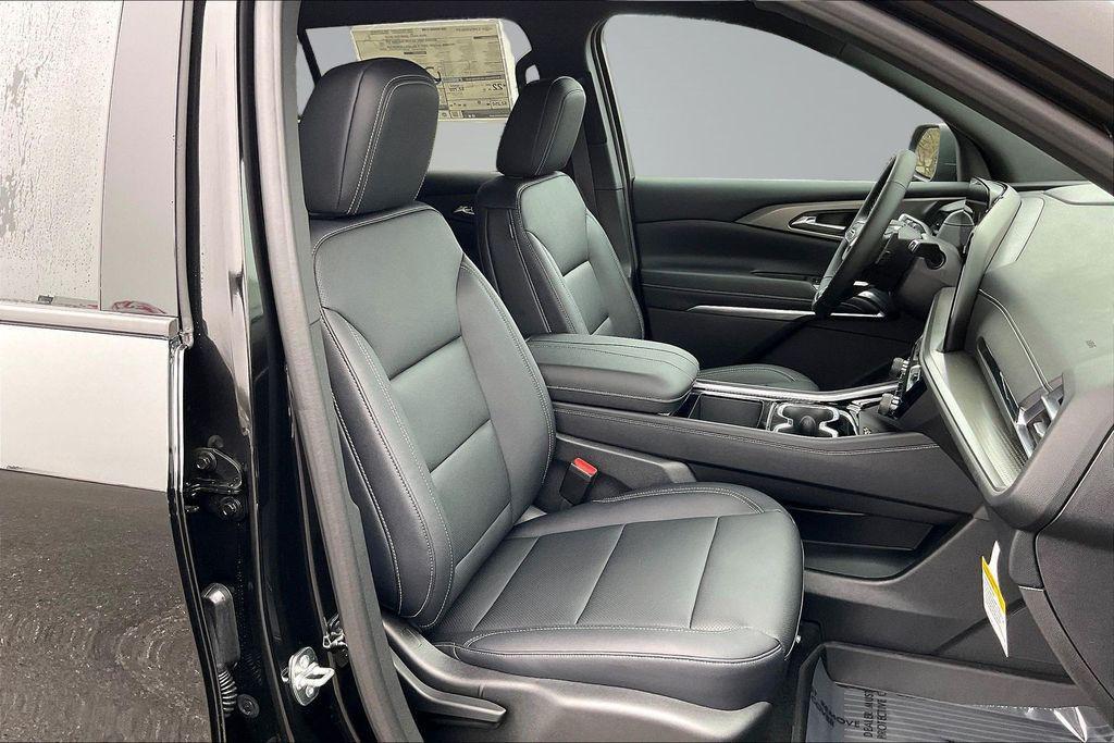 new 2026 Chevrolet Traverse car, priced at $41,945