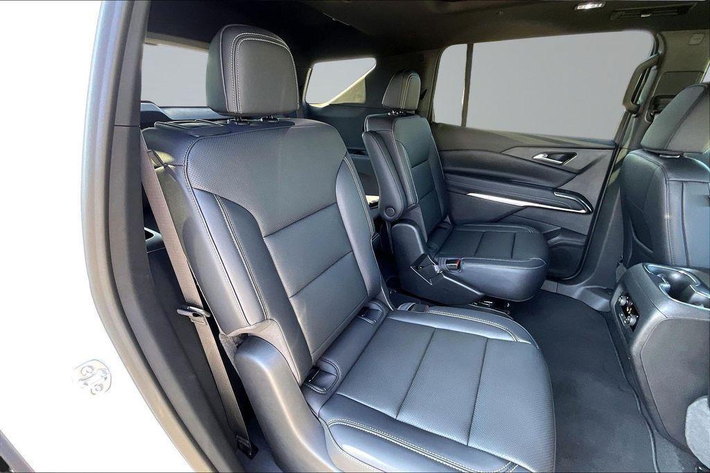 new 2026 Chevrolet Traverse car, priced at $45,875