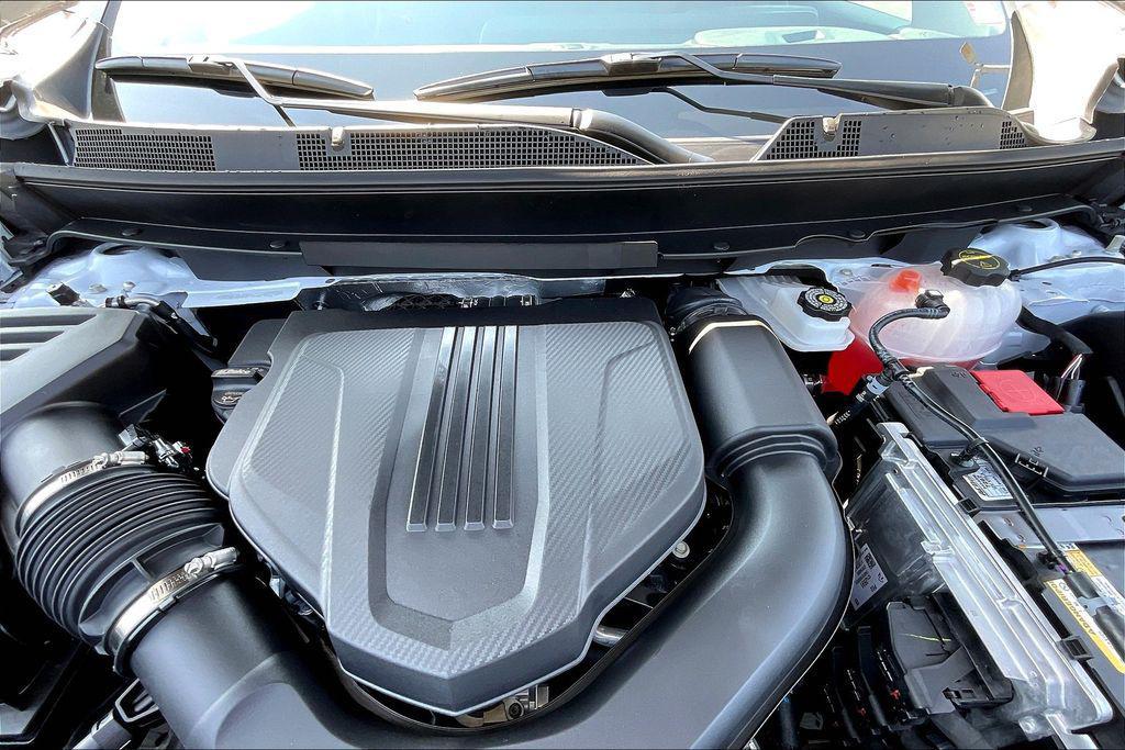 new 2026 Chevrolet Traverse car, priced at $55,210