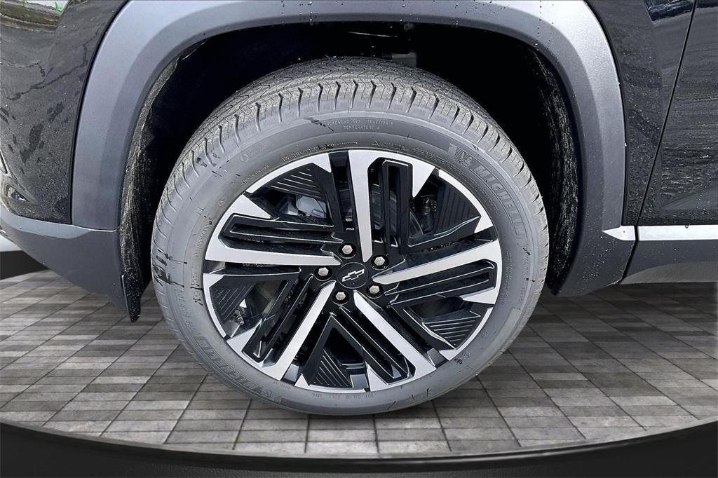 new 2026 Chevrolet Equinox car, priced at $33,845