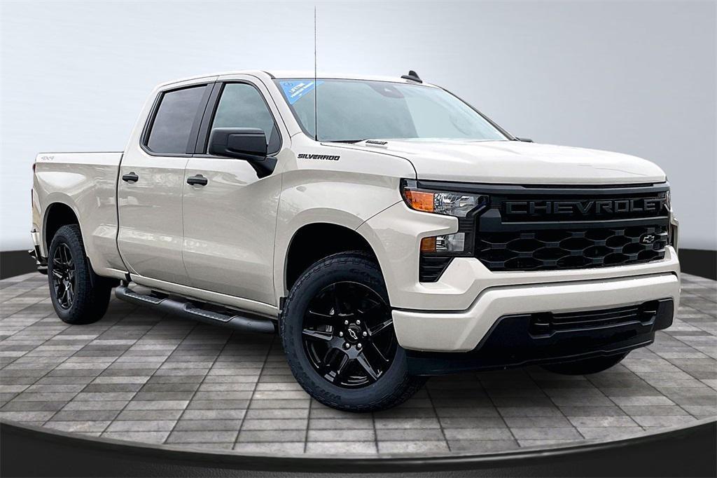 new 2026 Chevrolet Silverado 1500 car, priced at $42,325
