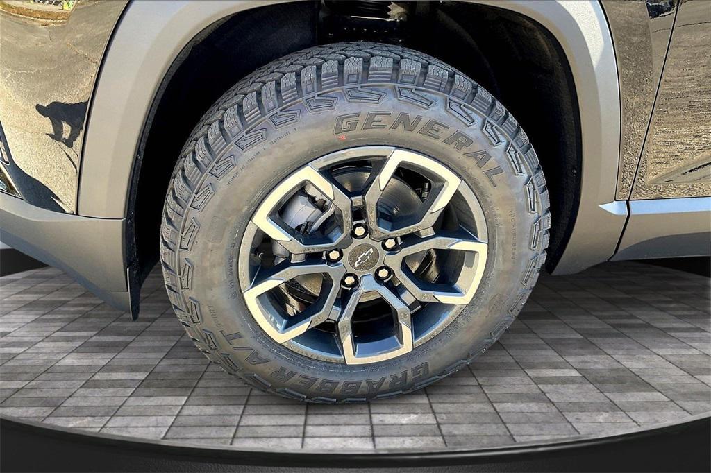 new 2026 Chevrolet Equinox car, priced at $34,615