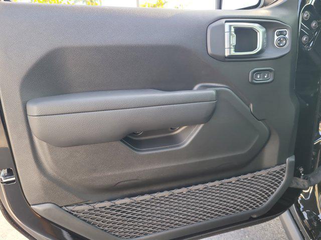 new 2026 Jeep Wrangler car, priced at $47,084