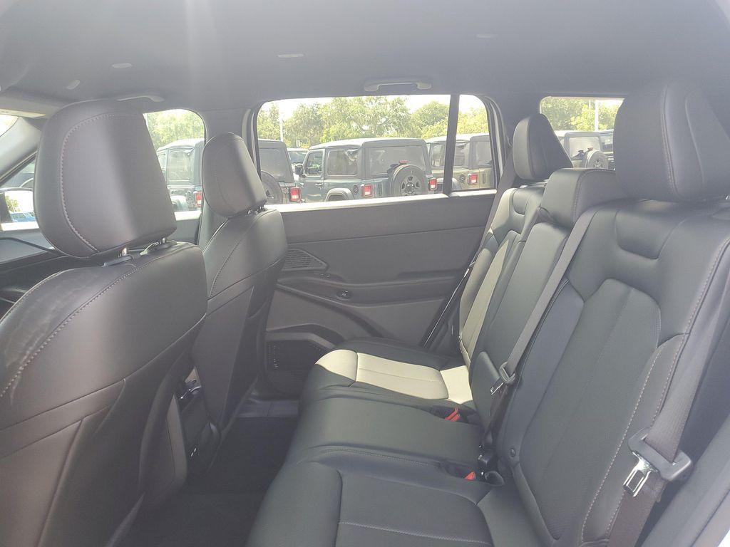 new 2026 Jeep Cherokee car, priced at $40,384