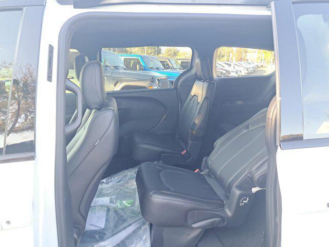 new 2026 Chrysler Pacifica car, priced at $37,896