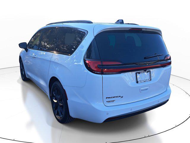 new 2026 Chrysler Pacifica car, priced at $37,896