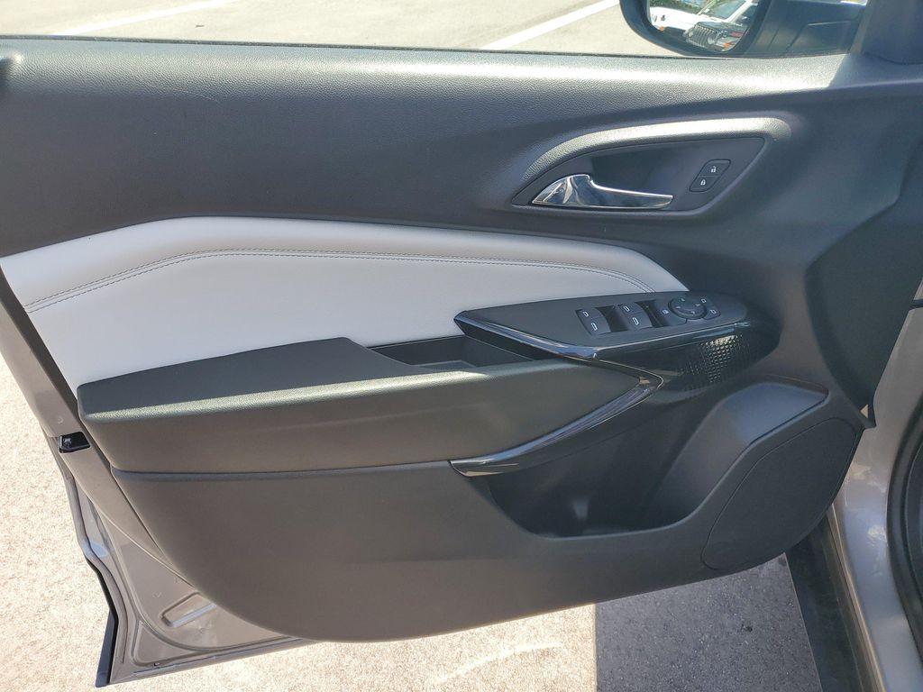 used 2025 Chevrolet Trax car, priced at $21,555