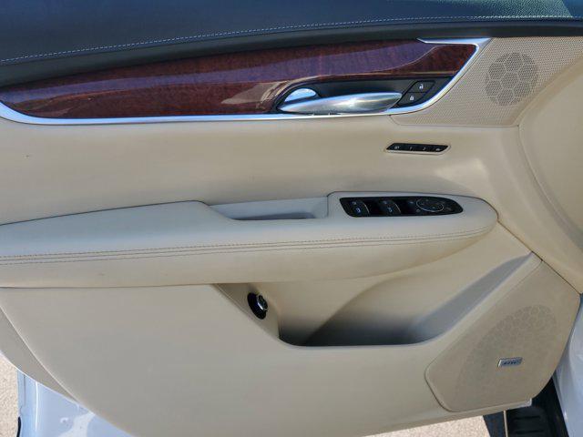 used 2019 Cadillac XT5 car, priced at $17,495