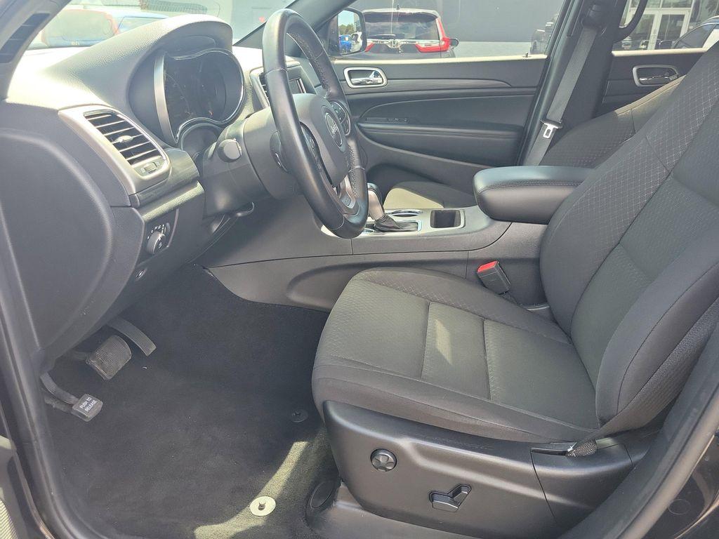 used 2021 Jeep Grand Cherokee car, priced at $23,846