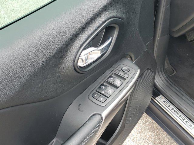 used 2021 Jeep Cherokee car, priced at $14,450