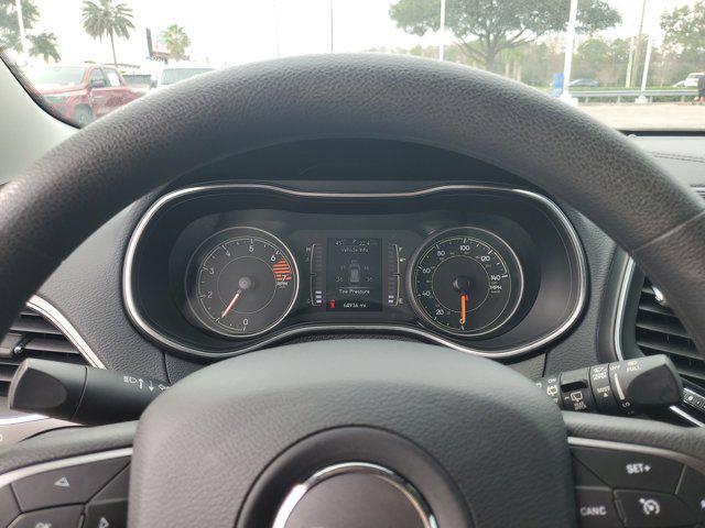 used 2021 Jeep Cherokee car, priced at $13,799