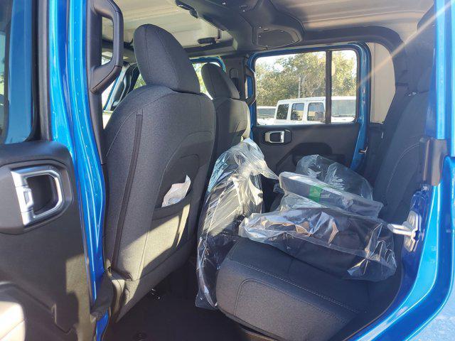 new 2026 Jeep Gladiator car, priced at $40,164