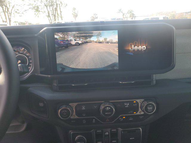 new 2026 Jeep Gladiator car, priced at $40,625