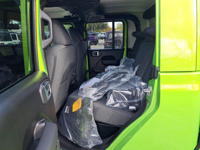 new 2026 Jeep Gladiator car, priced at $42,364