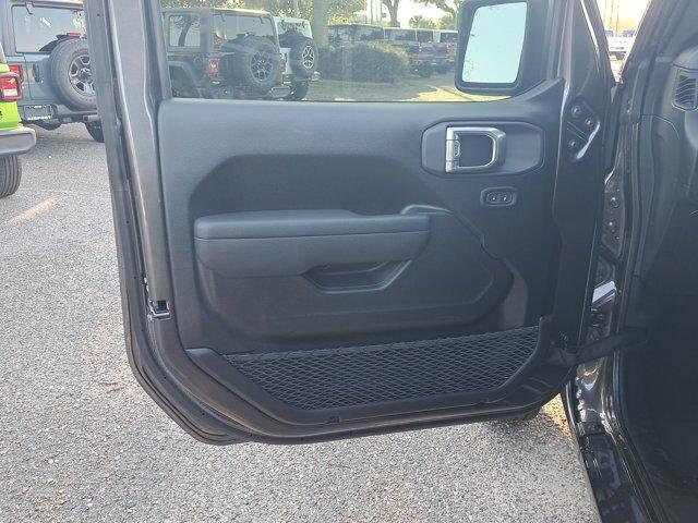 new 2026 Jeep Gladiator car, priced at $36,219