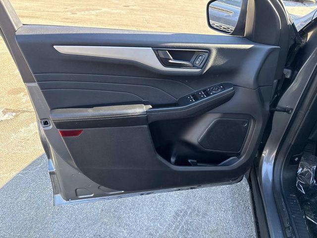 used 2022 Ford Escape car, priced at $12,670