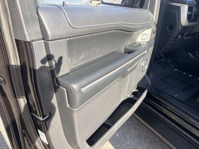 used 2024 Ford Expedition car, priced at $38,300