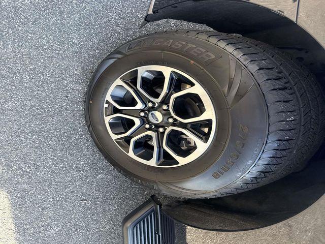 used 2024 Ford Expedition car, priced at $38,300