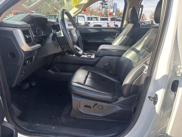 used 2024 Ford Expedition car, priced at $38,990