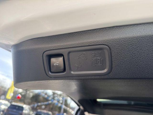 used 2024 Ford Expedition car, priced at $38,990