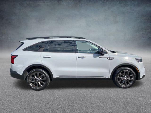 used 2022 Kia Sorento car, priced at $25,990