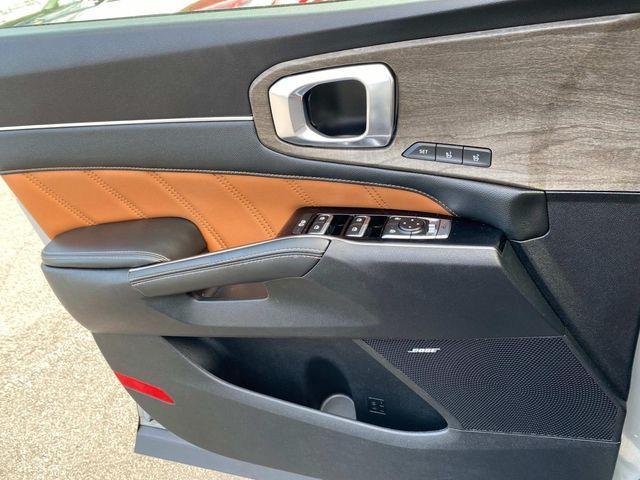 used 2022 Kia Sorento car, priced at $25,990