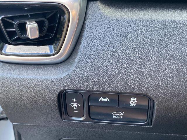 used 2022 Kia Sorento car, priced at $25,990