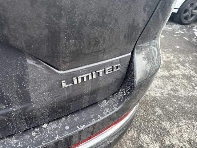 used 2022 Jeep Grand Cherokee car, priced at $26,600