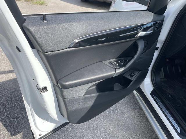 BMW X1 view 21