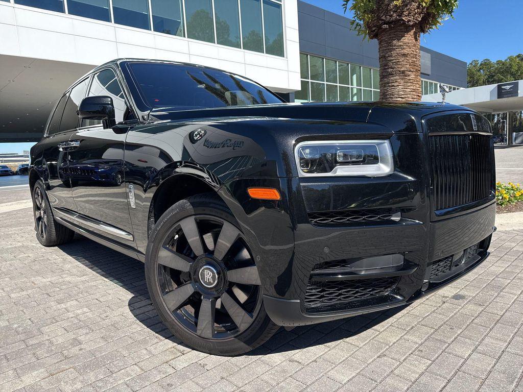 used 2022 Rolls-Royce Cullinan car, priced at $309,000