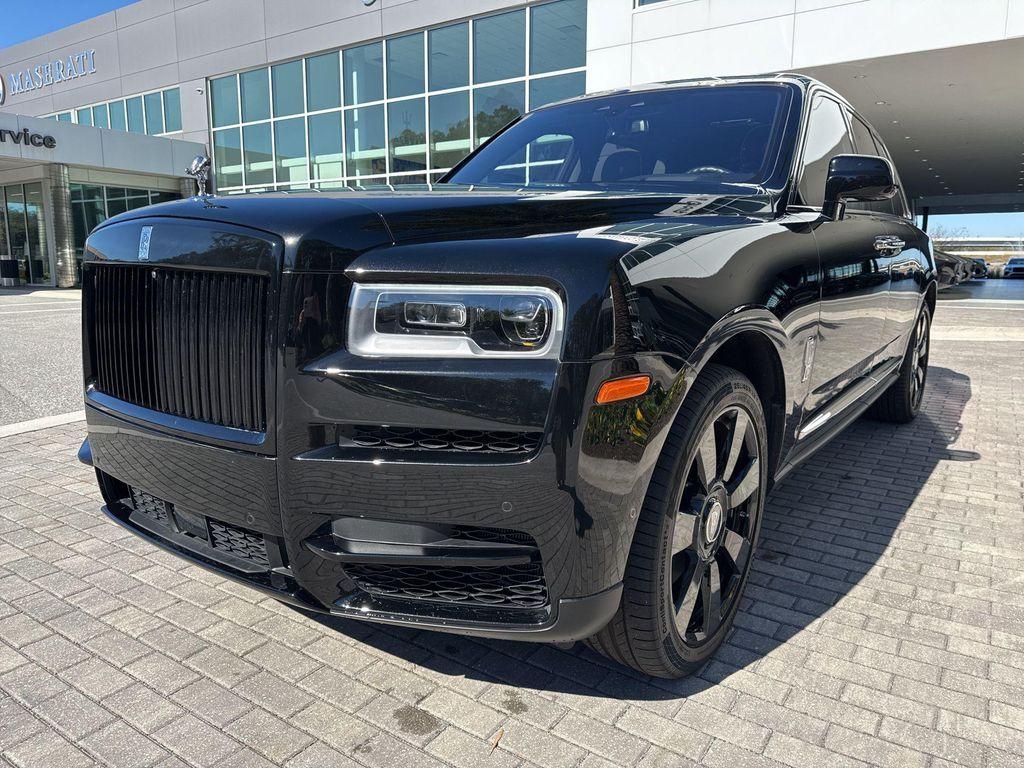 used 2022 Rolls-Royce Cullinan car, priced at $309,000