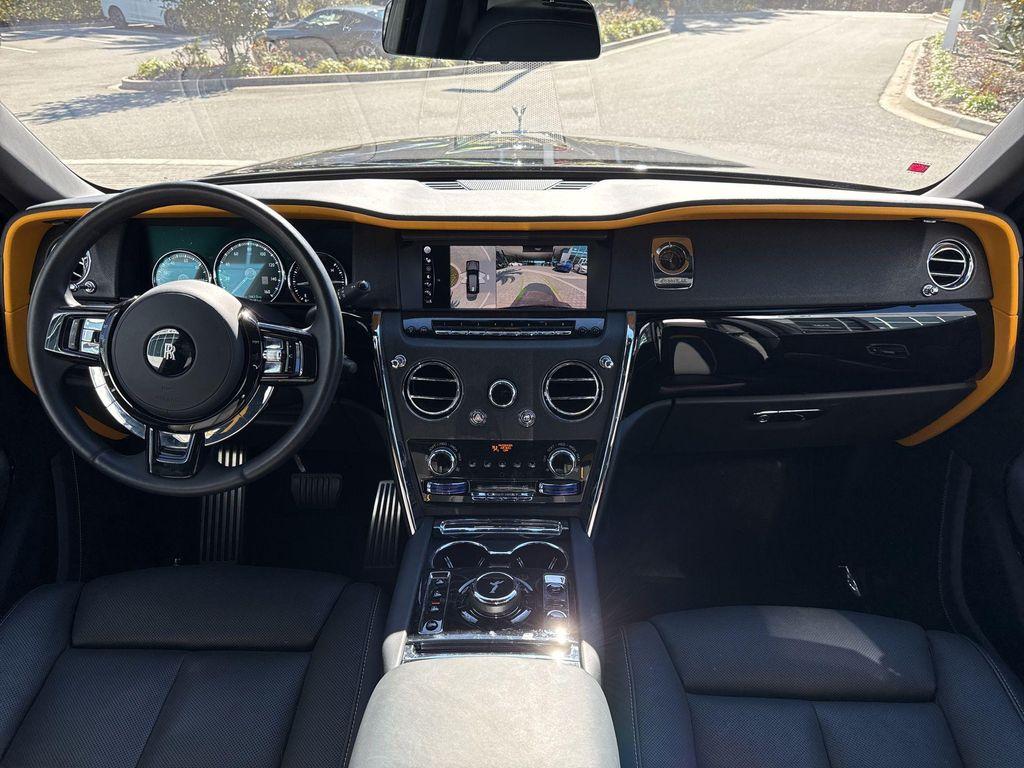 used 2022 Rolls-Royce Cullinan car, priced at $309,000