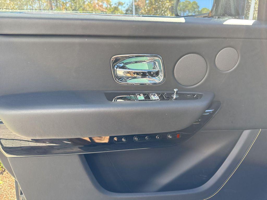 used 2022 Rolls-Royce Cullinan car, priced at $309,000