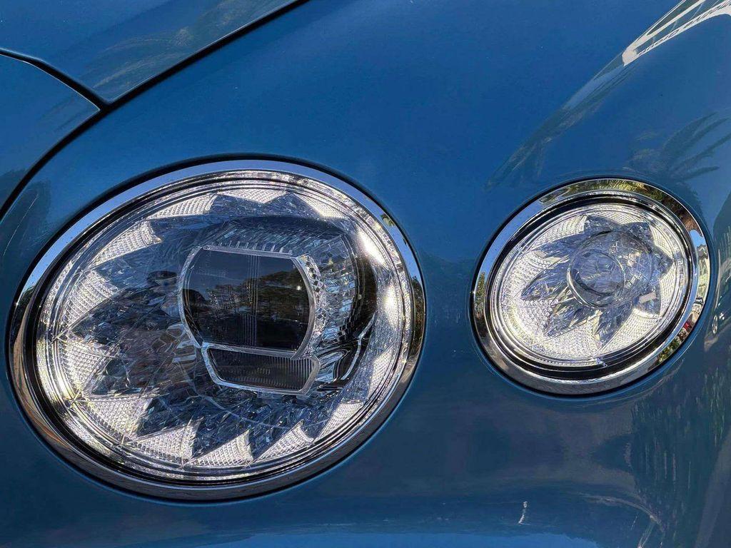 new 2026 Bentley Flying Spur car, priced at $352,580