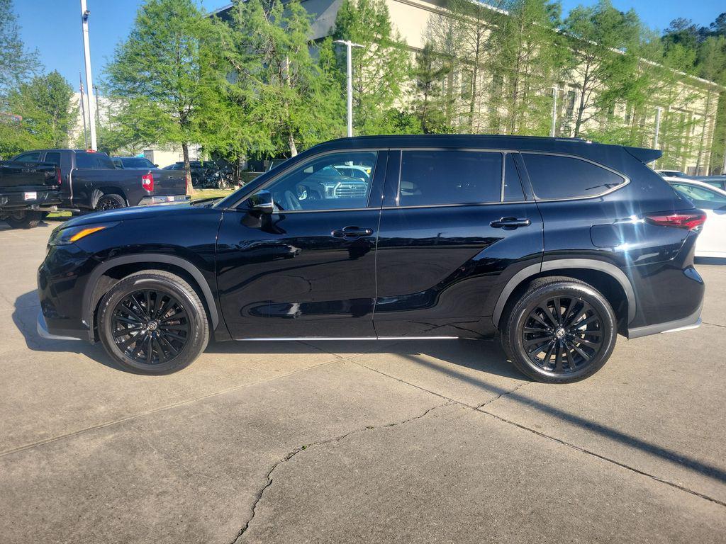 used 2026 Toyota Highlander car, priced at $46,614