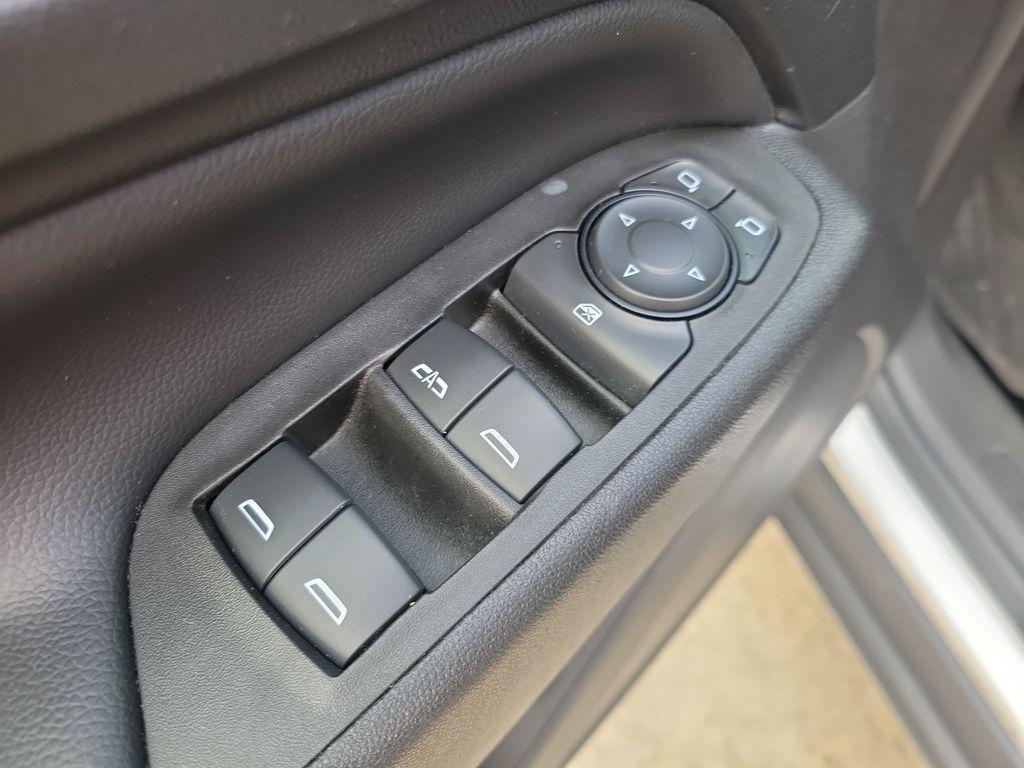 used 2020 Chevrolet Equinox car, priced at $12,572