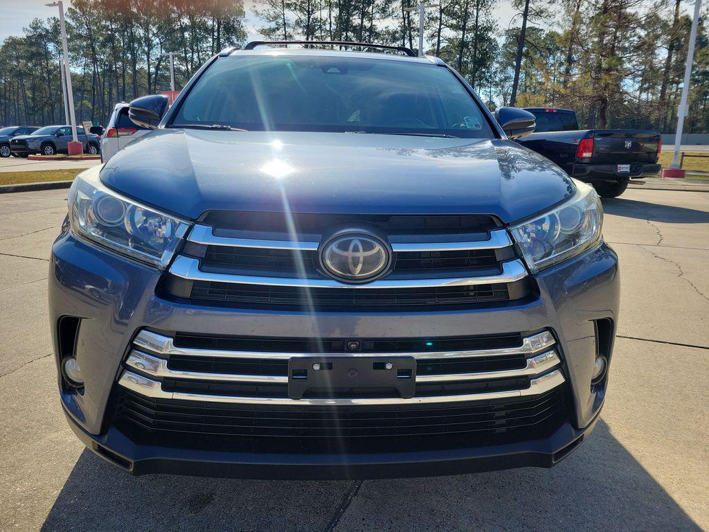 used 2018 Toyota Highlander car, priced at $21,247