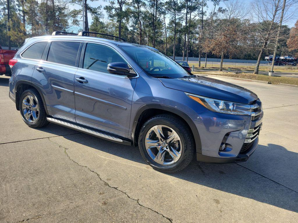 used 2018 Toyota Highlander car, priced at $21,247