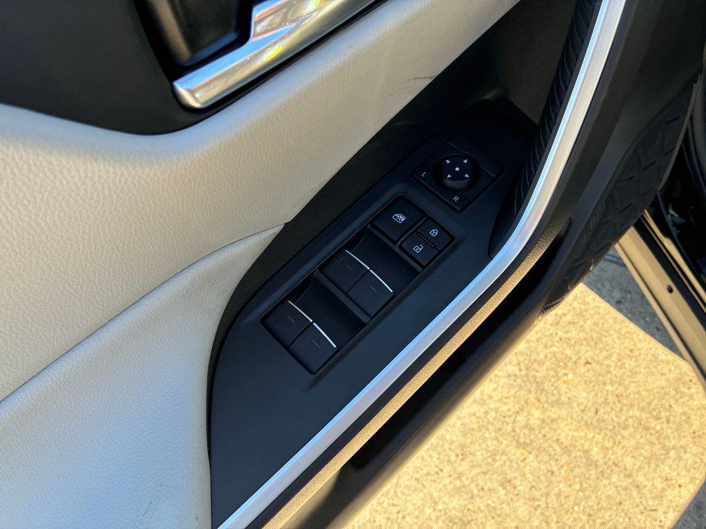 new 2025 Toyota RAV4 car, priced at $35,121