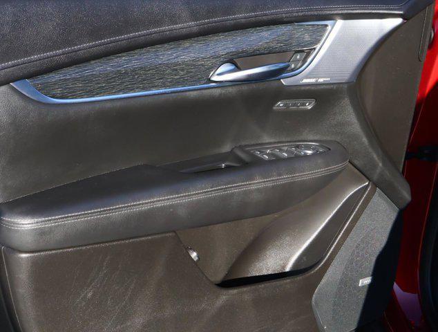 used 2021 Cadillac XT5 car, priced at $24,933